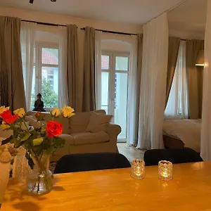  Apartment Annapartment